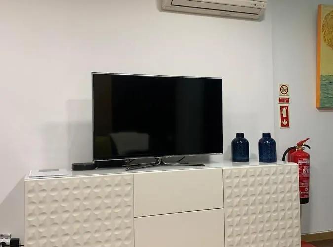 Apartment Oikos 77 *